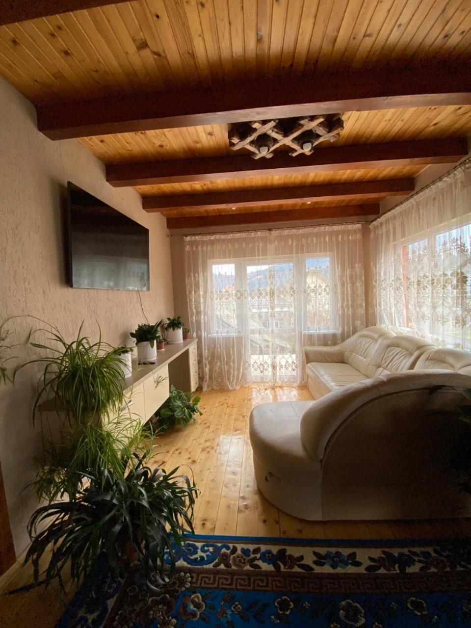 Domashnya Oselya Apartamento Verkhovyna Exterior foto